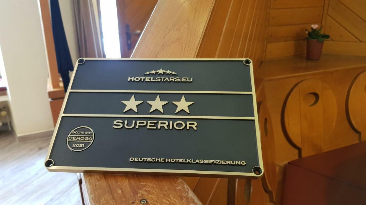 Hotel Zum Anker-Thulls Restaurant Neumagen-Dhron Exterior foto